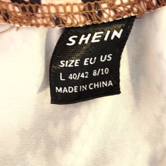 SHEIN SNAKESKIN PRINT TWIST FRONT CROP TOP L - Picture 5 of 7